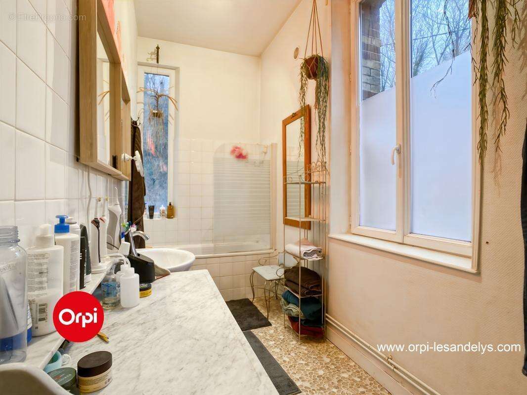 Maison bourgeoise 5 chambres - véranda - beaucoup de charme - Terrain 1680 m² - photo 14