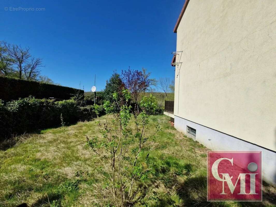 Situé à 5 minutes de Dourdan, dans un cadre paisible et verd - photo 15