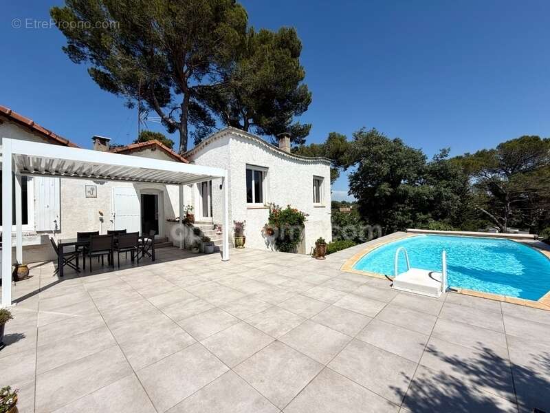 Maison à NIMES