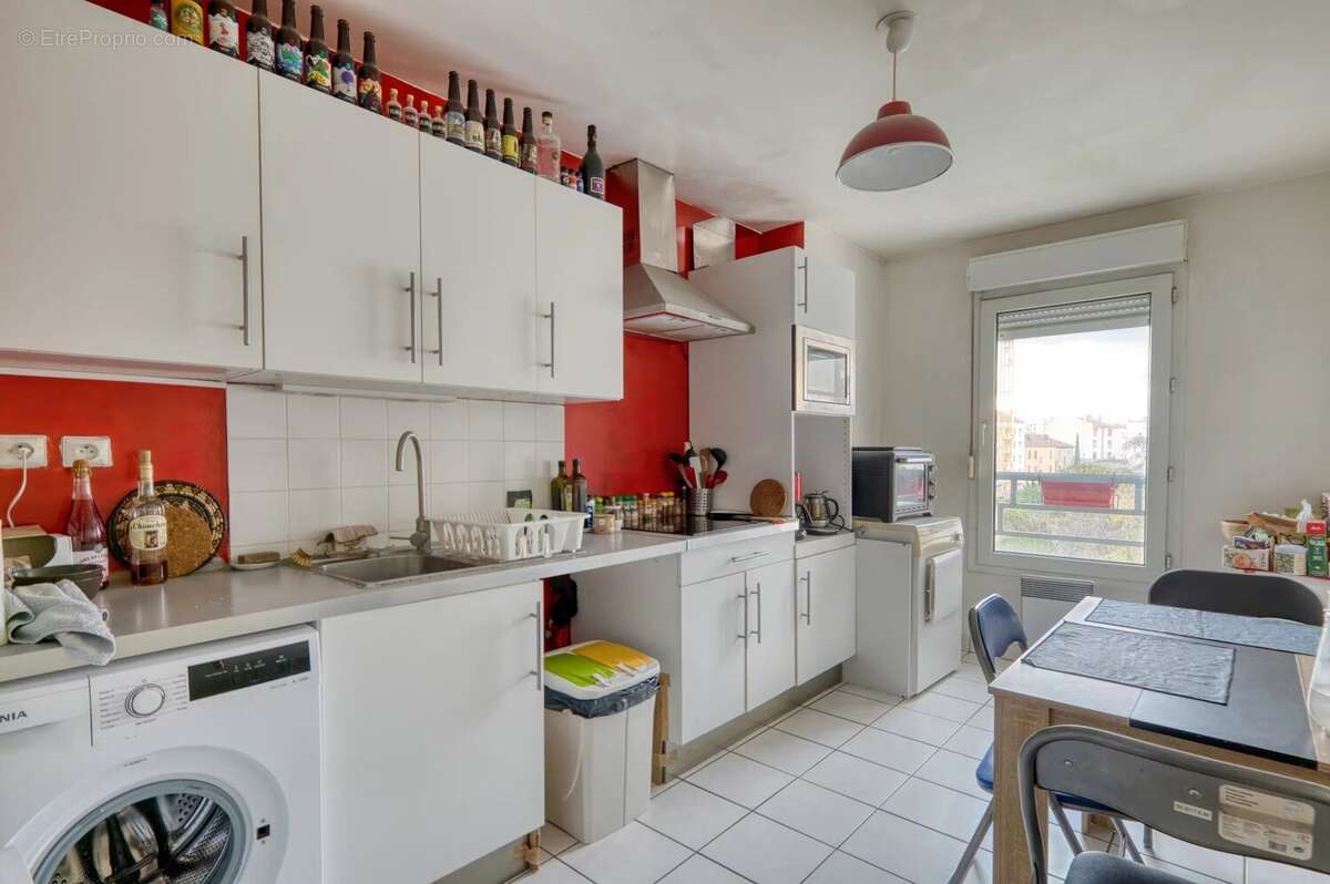 Appartement à LYON-8E