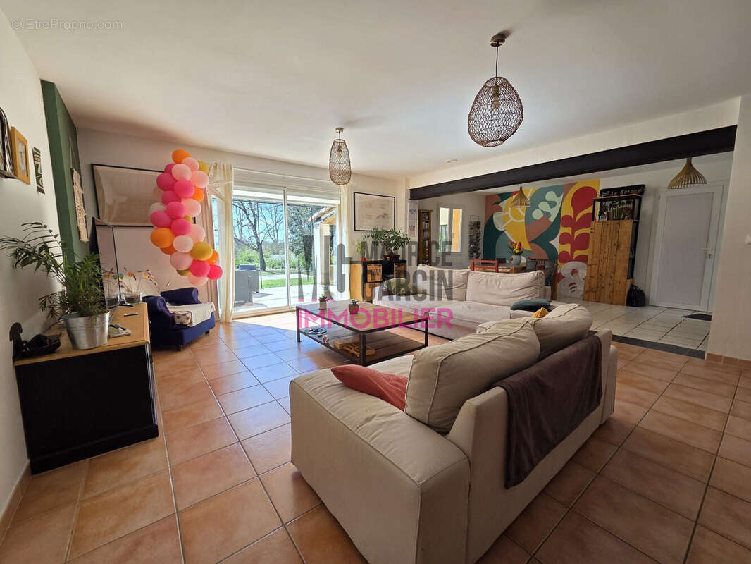 Maison à SAUMANE-DE-VAUCLUSE