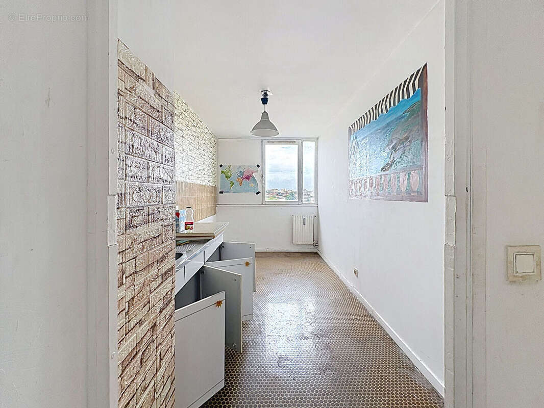 Appartement Bagnolet 3 pièce(s) 72 m2 PROCHE METRO AVEC TERRASSE - photo 4