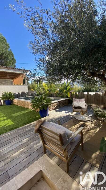 Photo 2 - Maison à COGOLIN