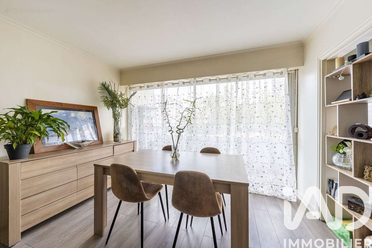 Photo 3 - Appartement à CHEVILLY-LARUE