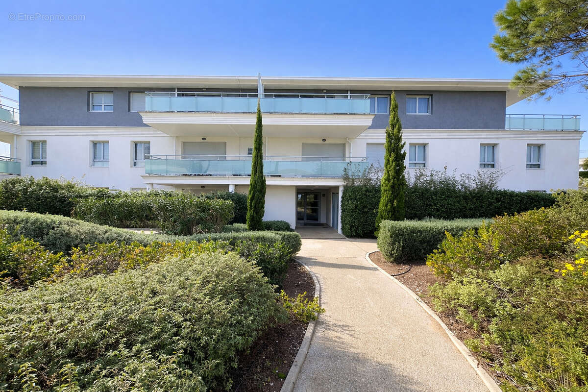 Appartement à PUGET-SUR-ARGENS