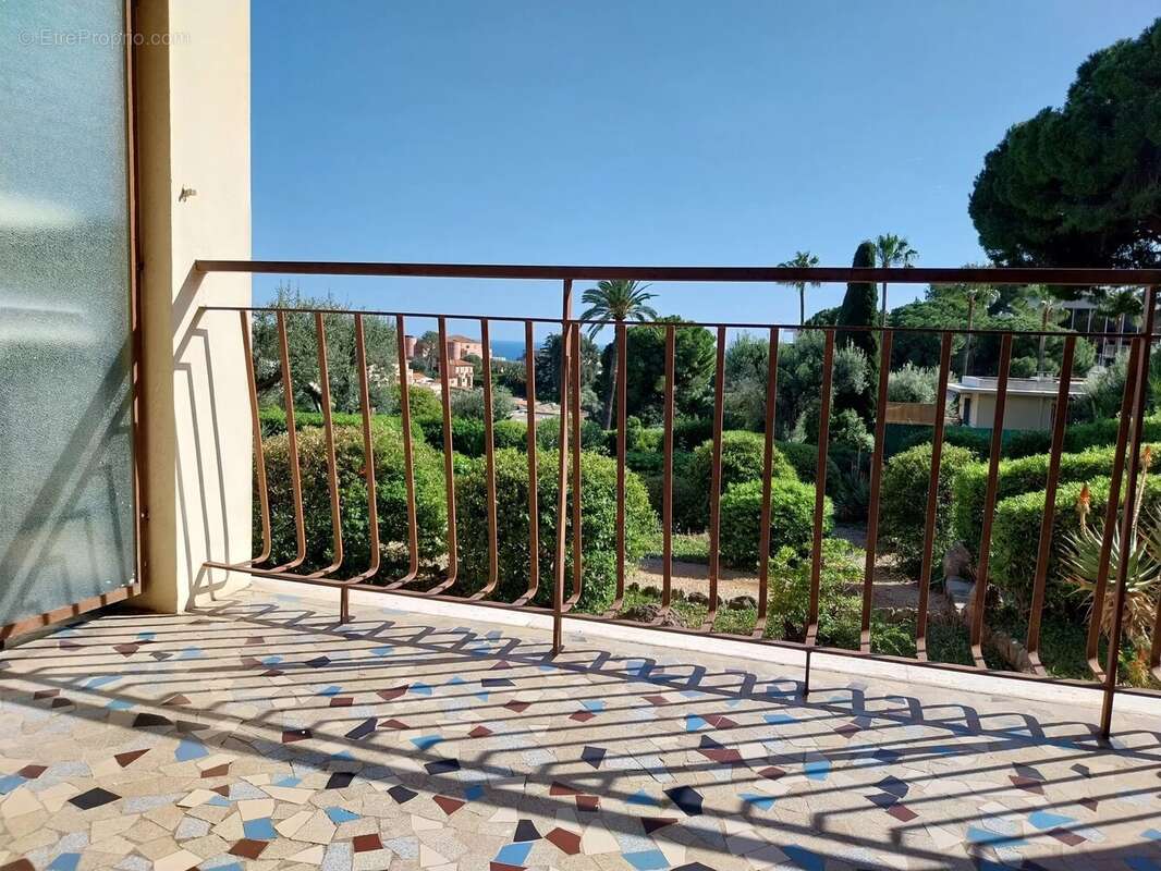 Appartement à ROQUEBRUNE-CAP-MARTIN