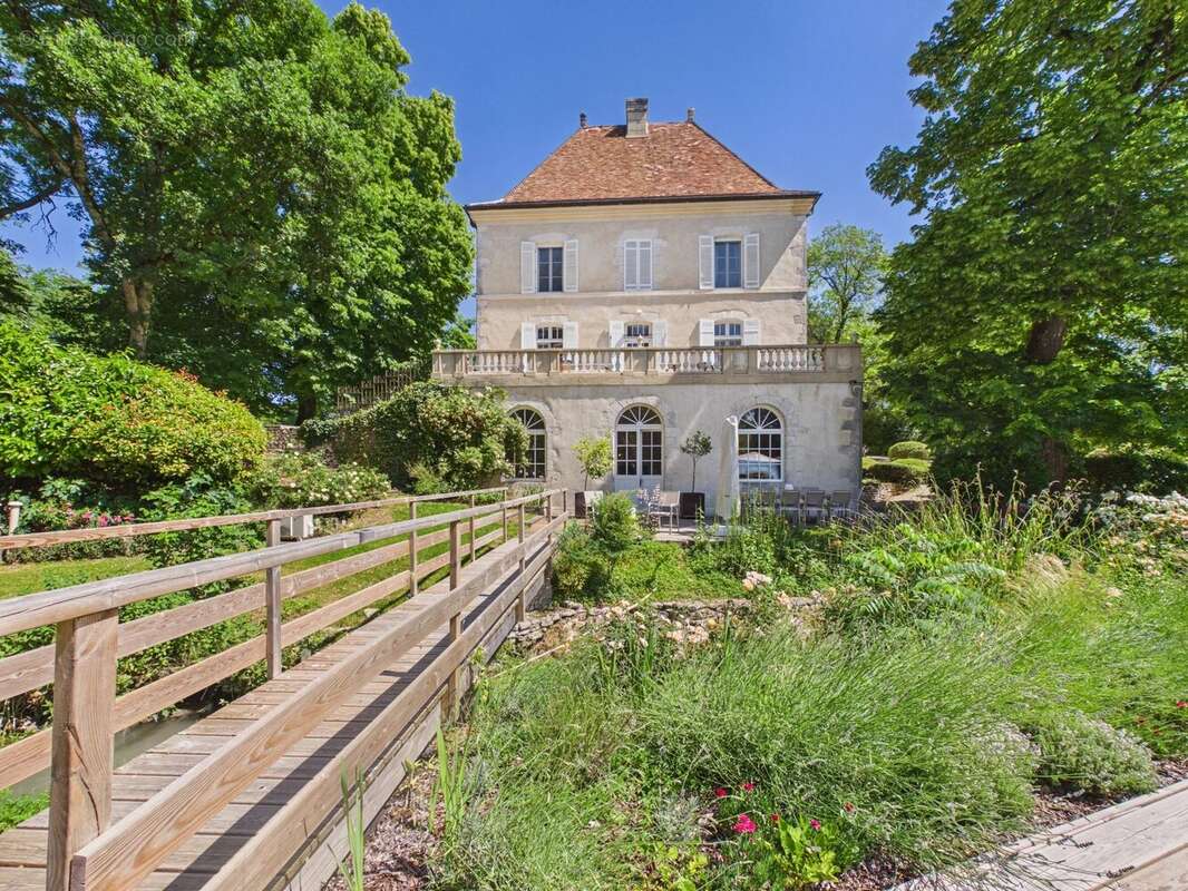 Maison à ISSIGEAC