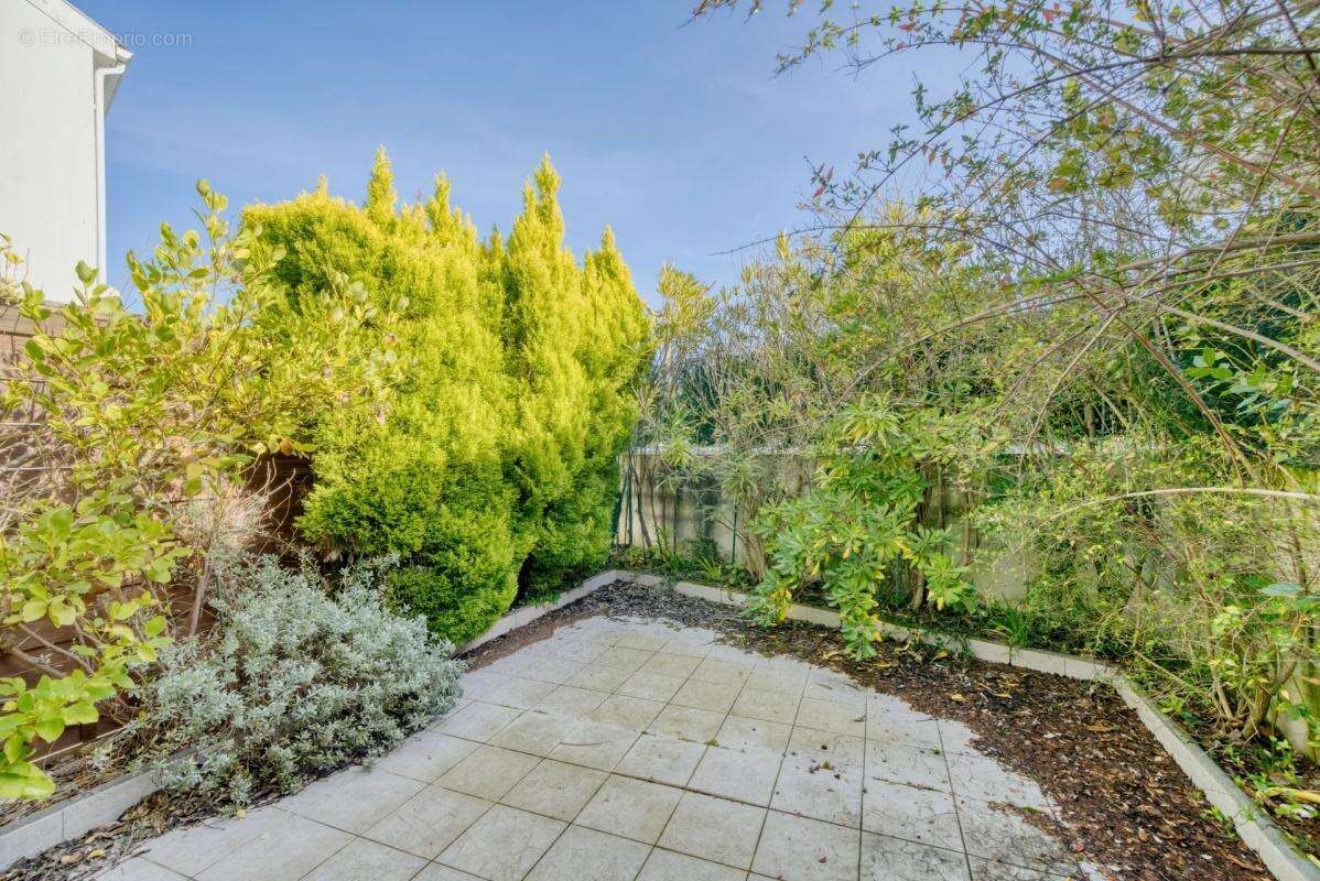 Maison à VAUX-SUR-MER