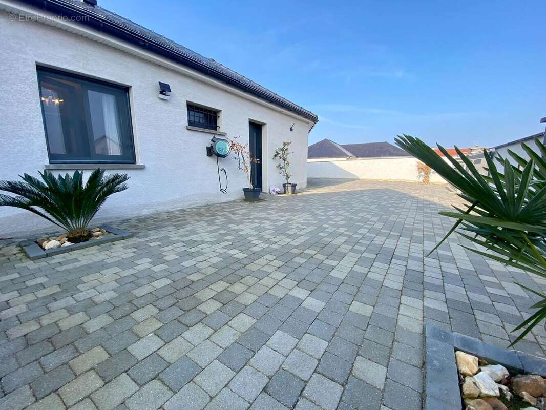 Maison à SAINT-MARCEL