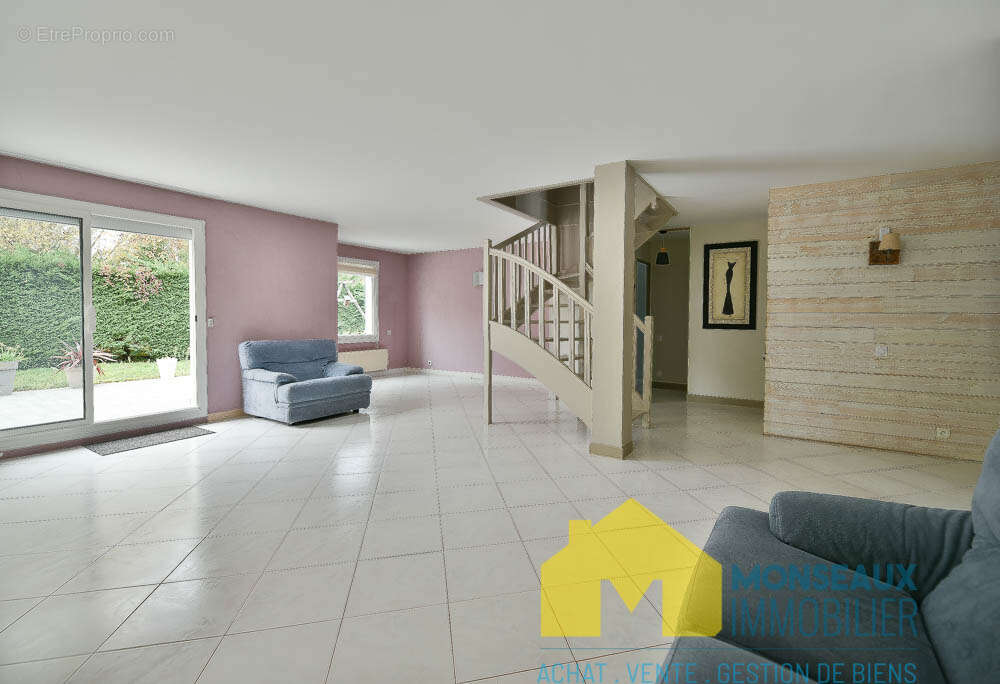 Maison à EPINAY-SUR-ORGE