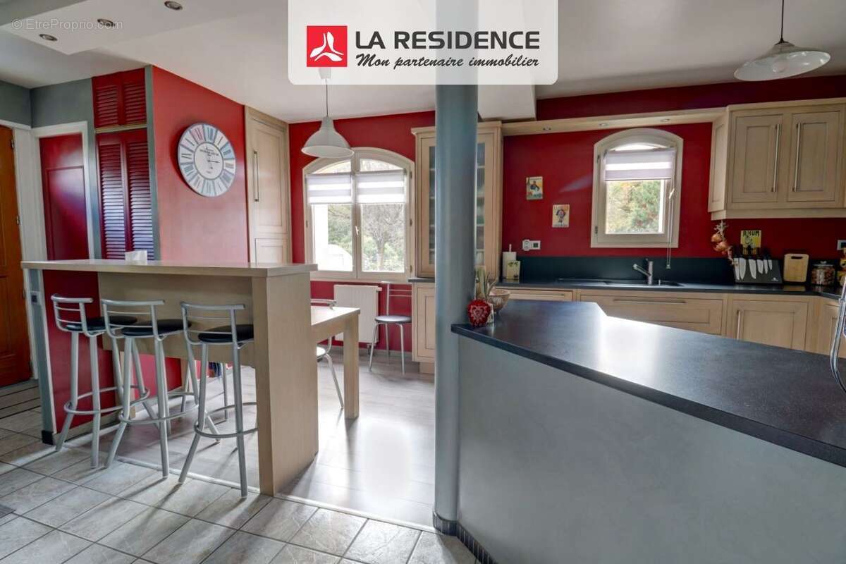 Maison à LES AUTHIEUX-SUR-LE-PORT-SAINT-OUEN