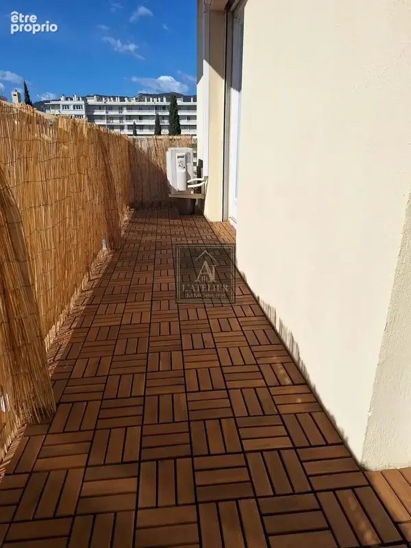 Appartement climatisé de 3 pièces de 80 m2 avec terrasse et cave - photo 4