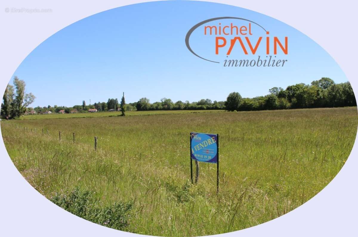 Terrain à LA GUERCHE-SUR-L&#039;AUBOIS