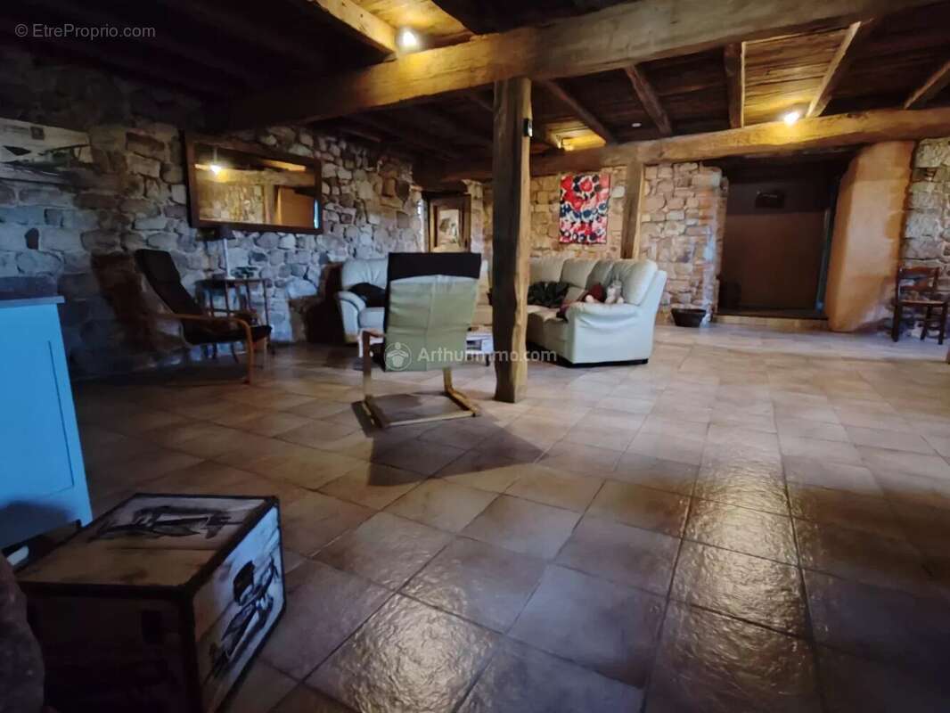 Maison à CASTELNAU-DE-MONTMIRAL