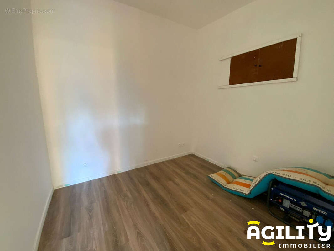 Terrain à MILLONFOSSE