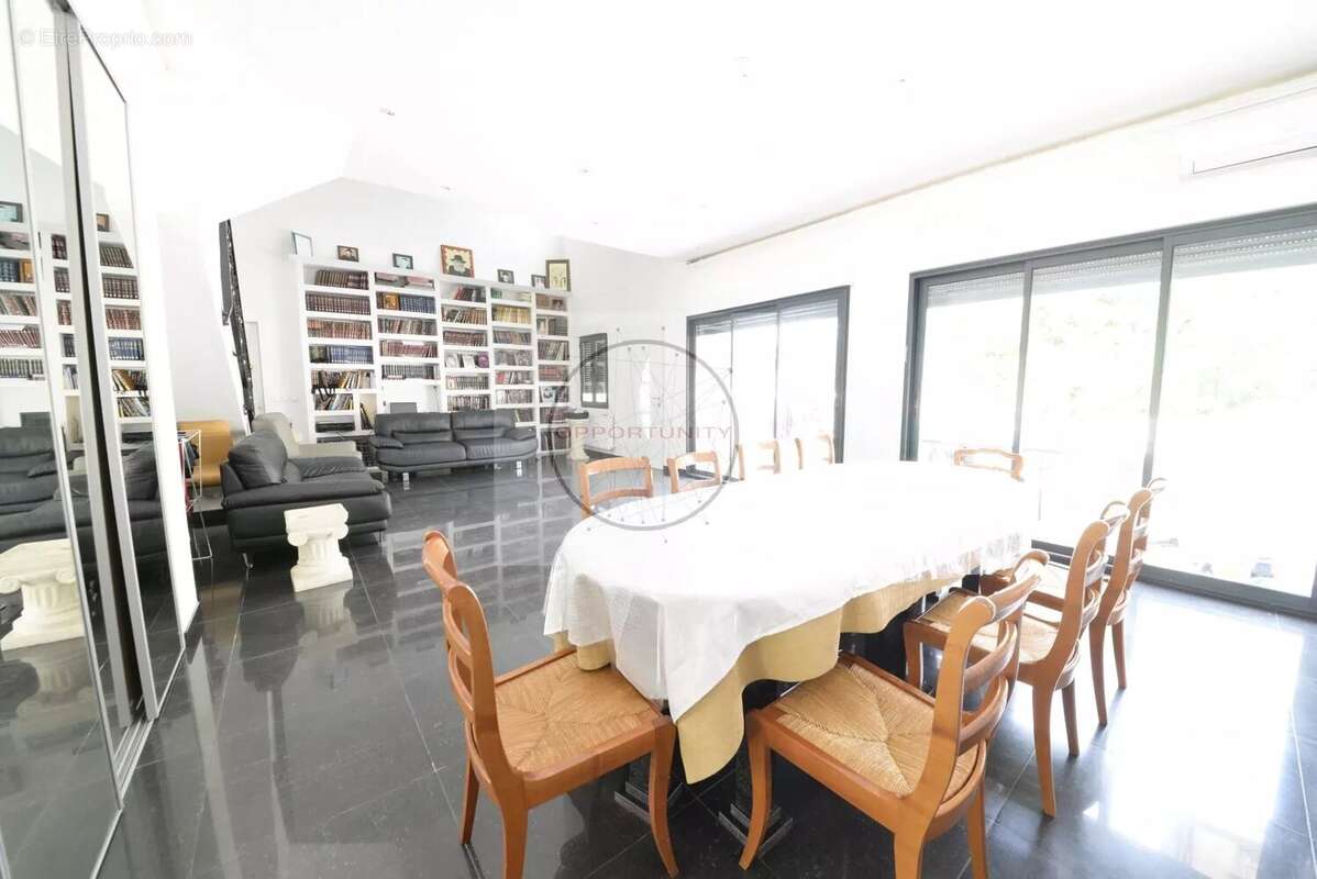 Maison à FONTENAY-SOUS-BOIS