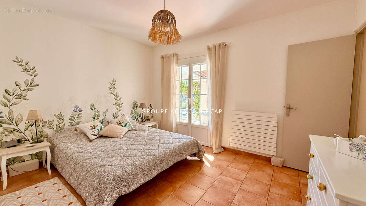 Villa vue mer 4 pieces avec piscine et studio, aux issambres - photo 10