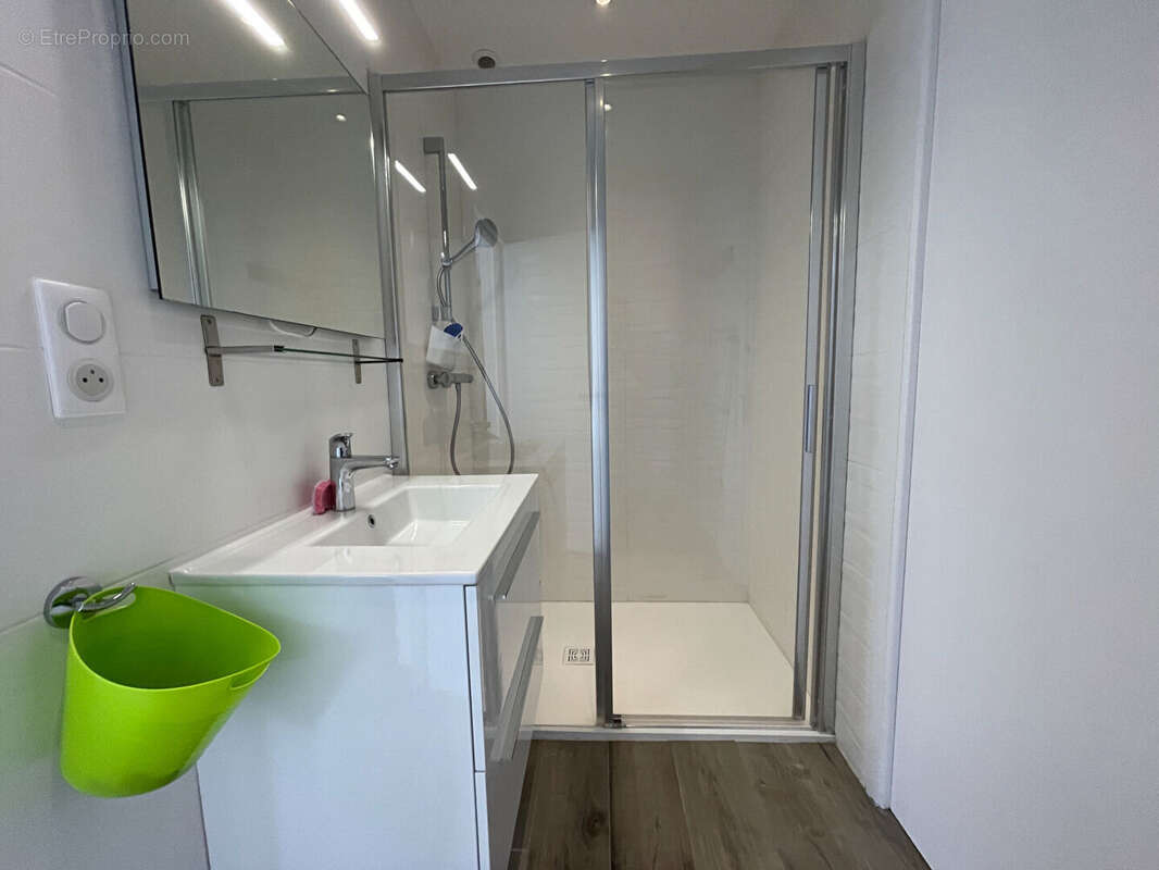 À vendre - Maison de ville au coeur de Bénodet - 121 m² habitables - Fort potentiel locatif - photo 5