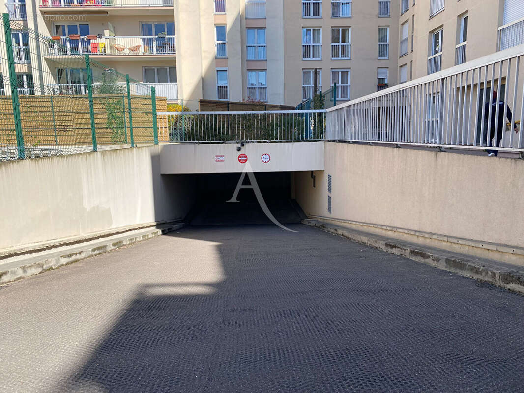 Parking à ASNIERES-SUR-SEINE