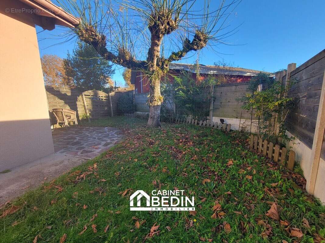 Maison à ARES