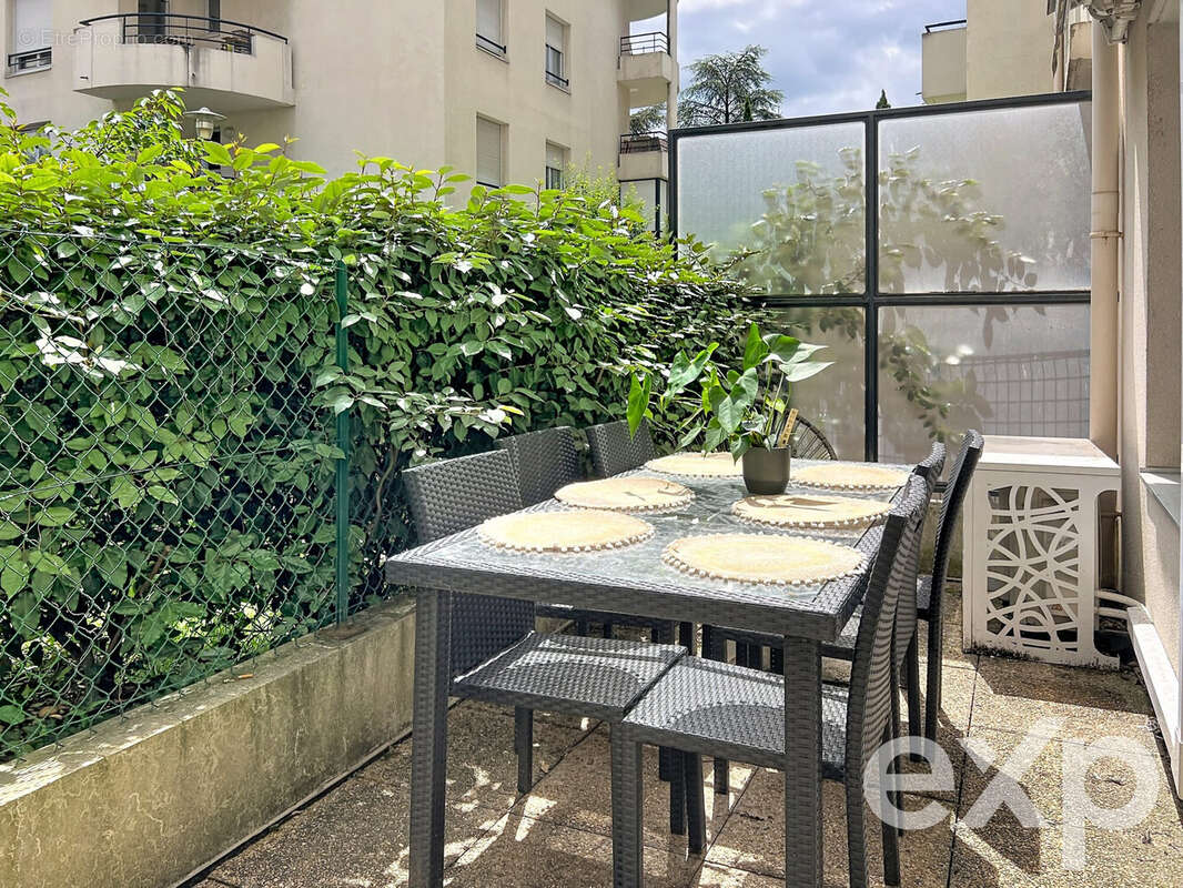 Appartement à LYON-8E