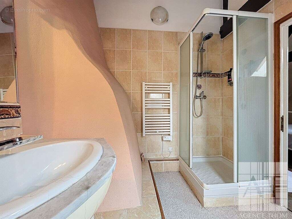 Maison à COUESMES-VAUCE