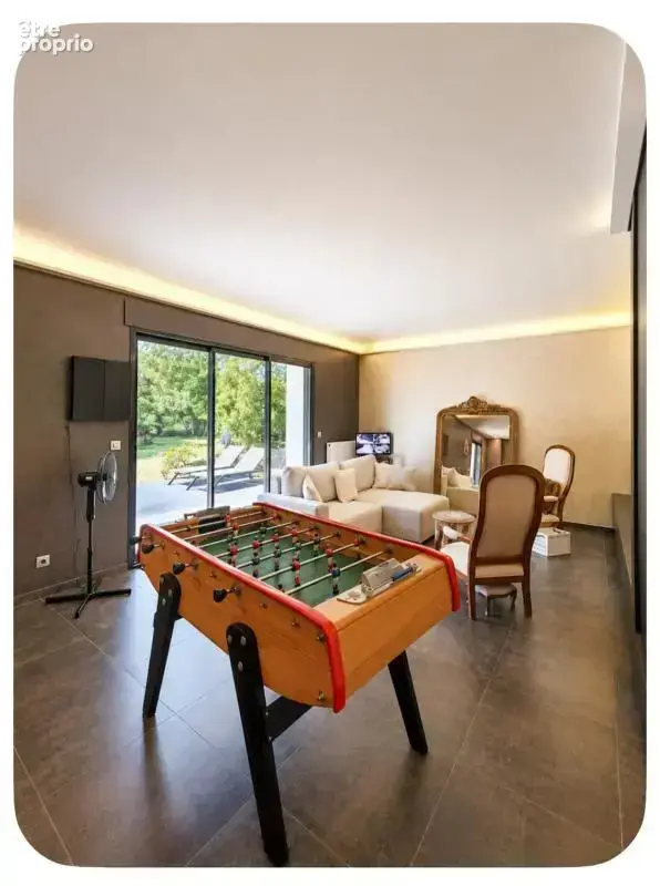 Maison 6 pièces 155 m² à vendre à Chasseneuil-Du-Poitou (86360) - photo 6