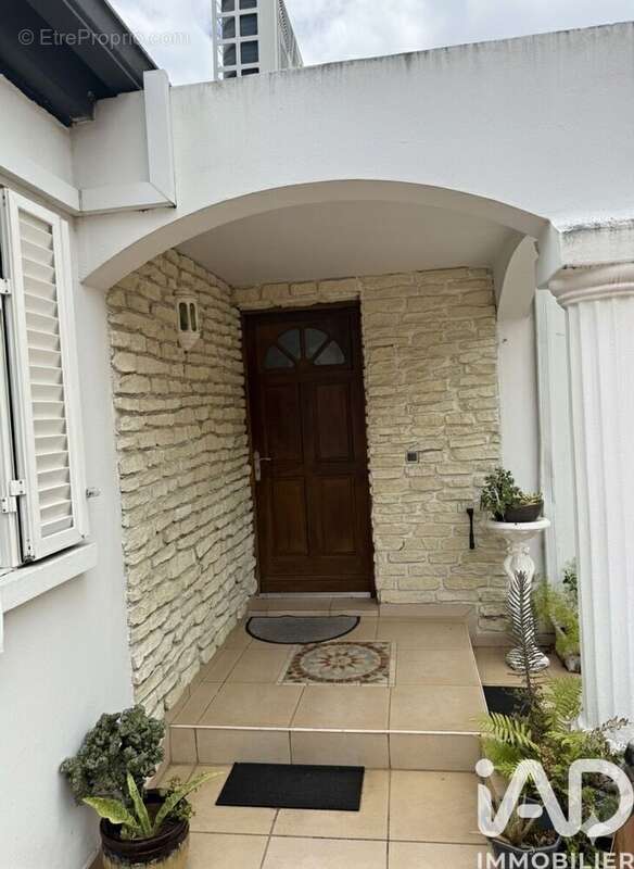 Photo 3 - Maison à SAINT-DENIS