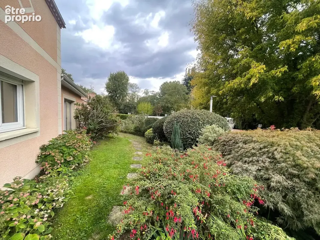 Grande maison familiale, avec jardin et garage double - photo 11