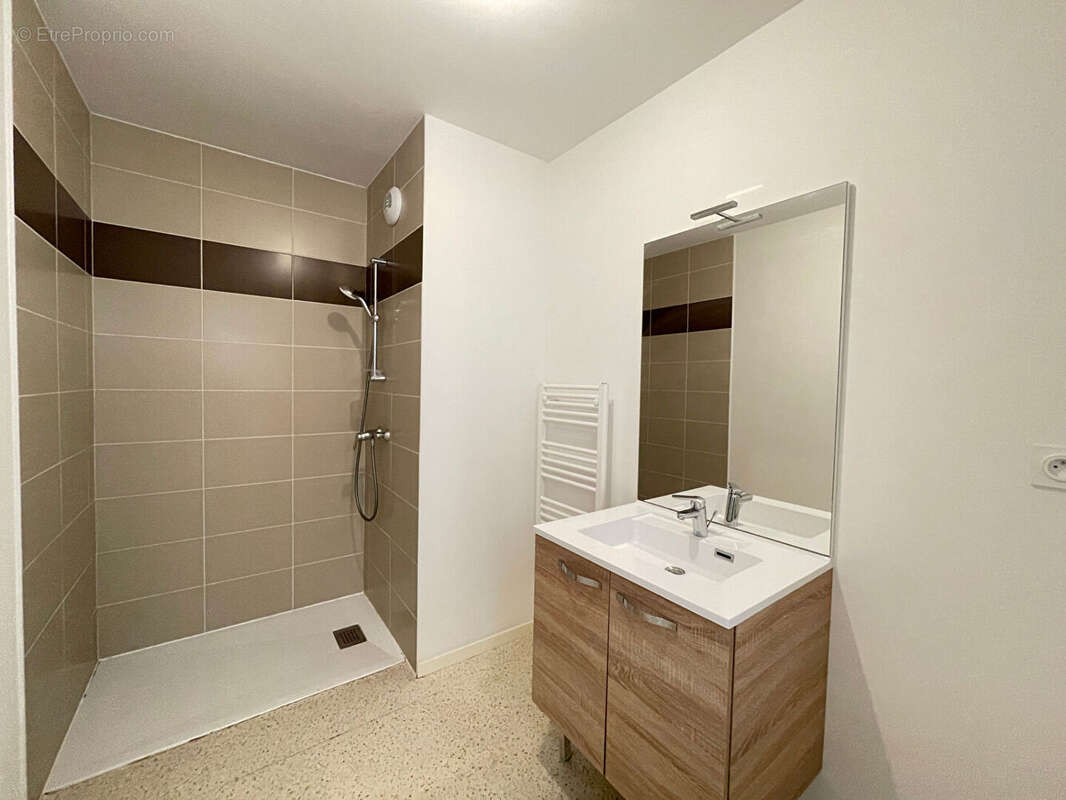 Appartement à BOUGUENAIS