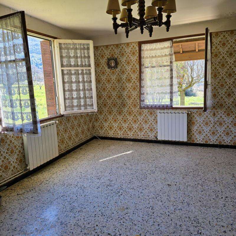 Maison à VERCOIRAN