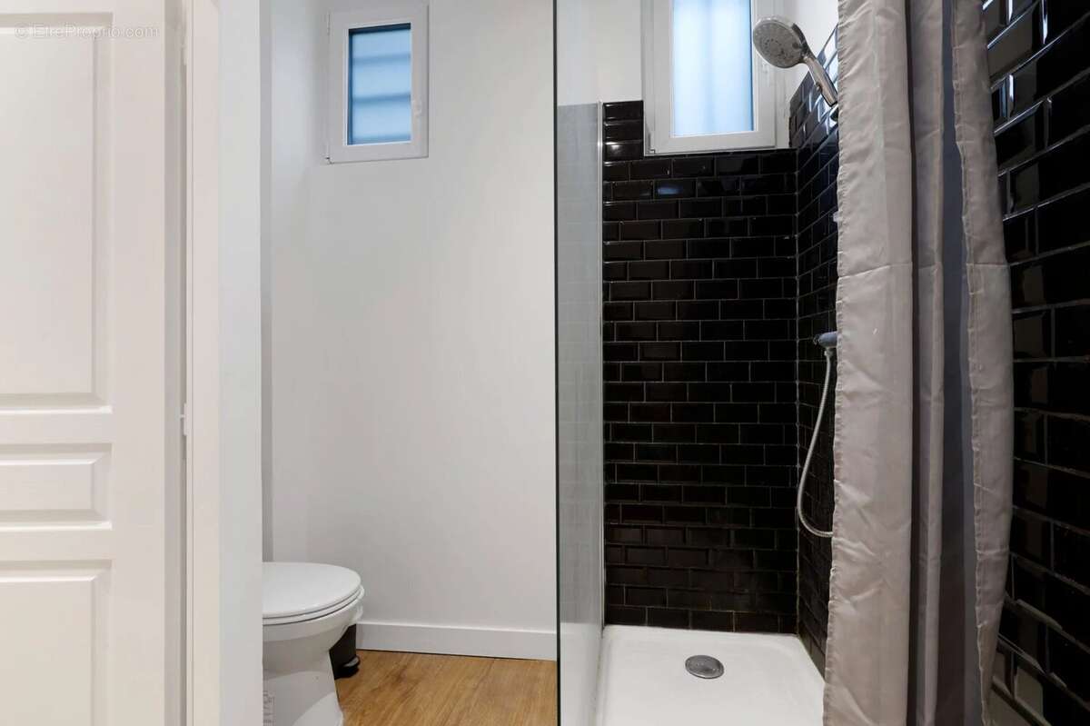 Appartement à LEVALLOIS-PERRET