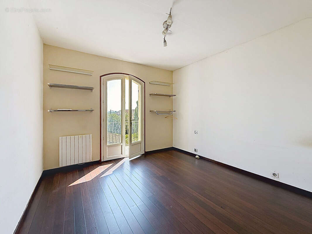 Maison Les Angles 6 pièce(s) 150 m2 avec piscine - photo 9