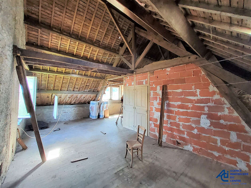 Maison à SAINT-GERAND