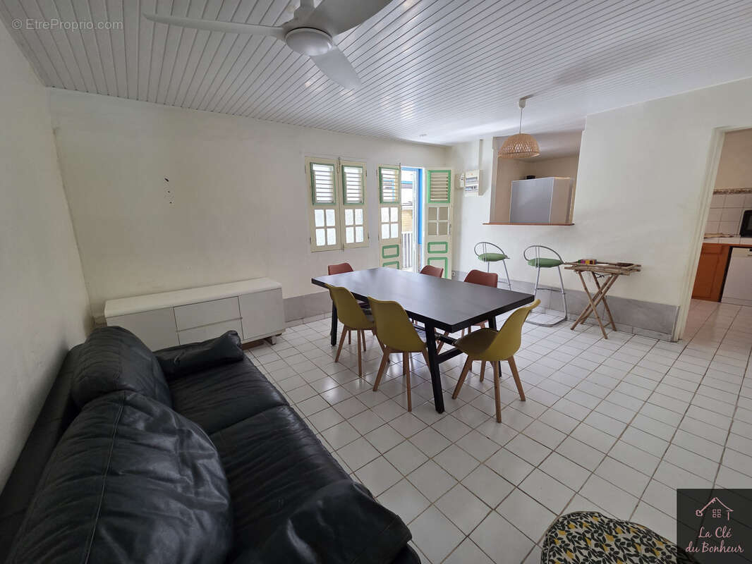 Maison à RIVIERE-SALEE