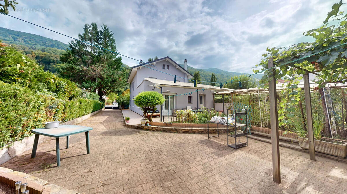 Maison à LE VERSOUD