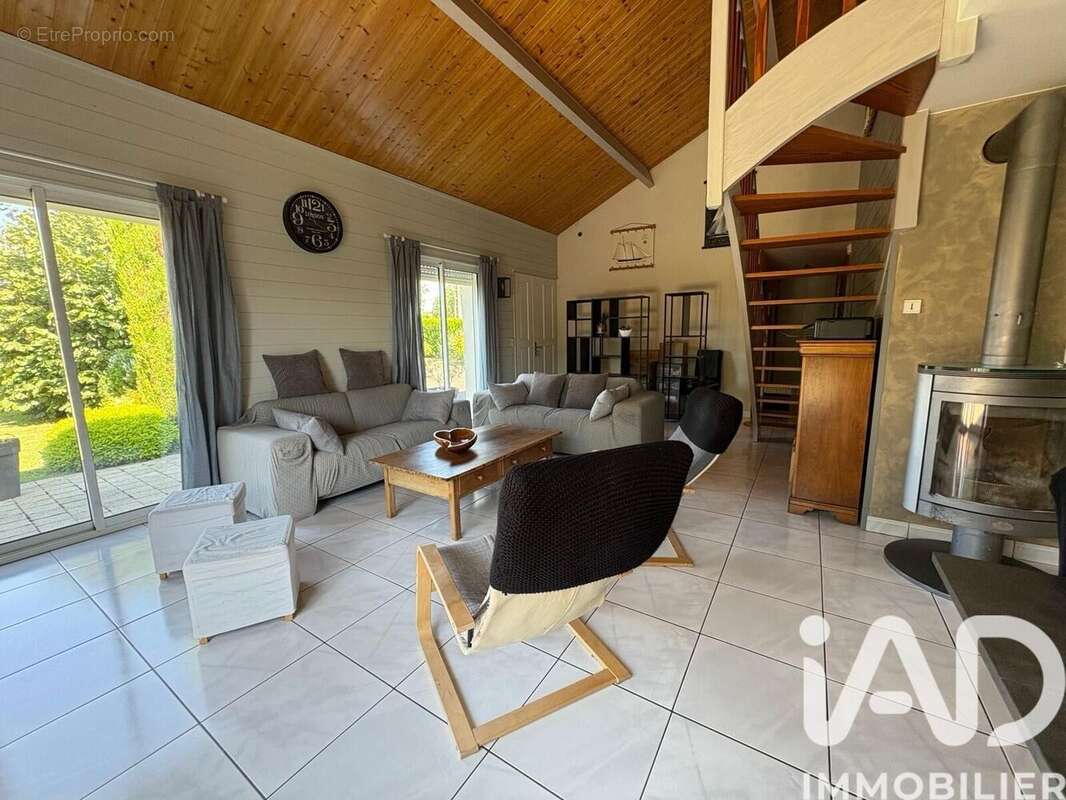 Photo 9 - Maison à CHAUVE