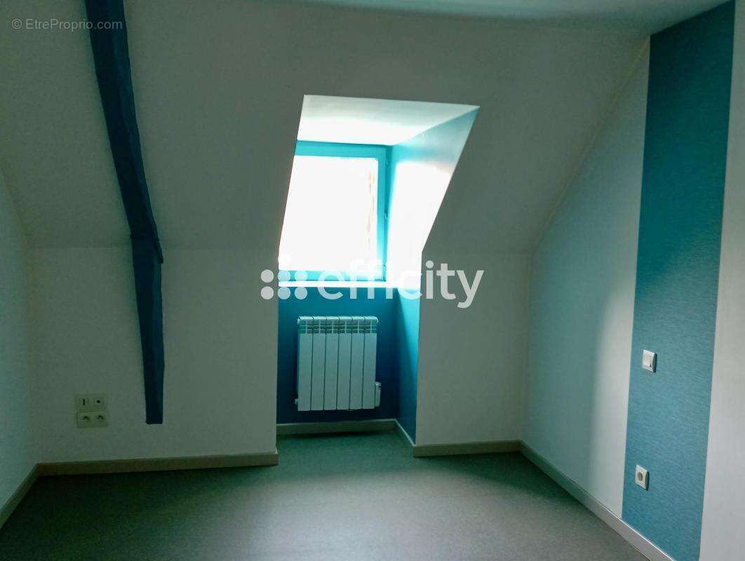 Appartement à SAULTY