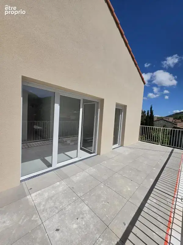 Appartement de type 3 en dernier étage avec 15m² de terrasse + parking - photo 2