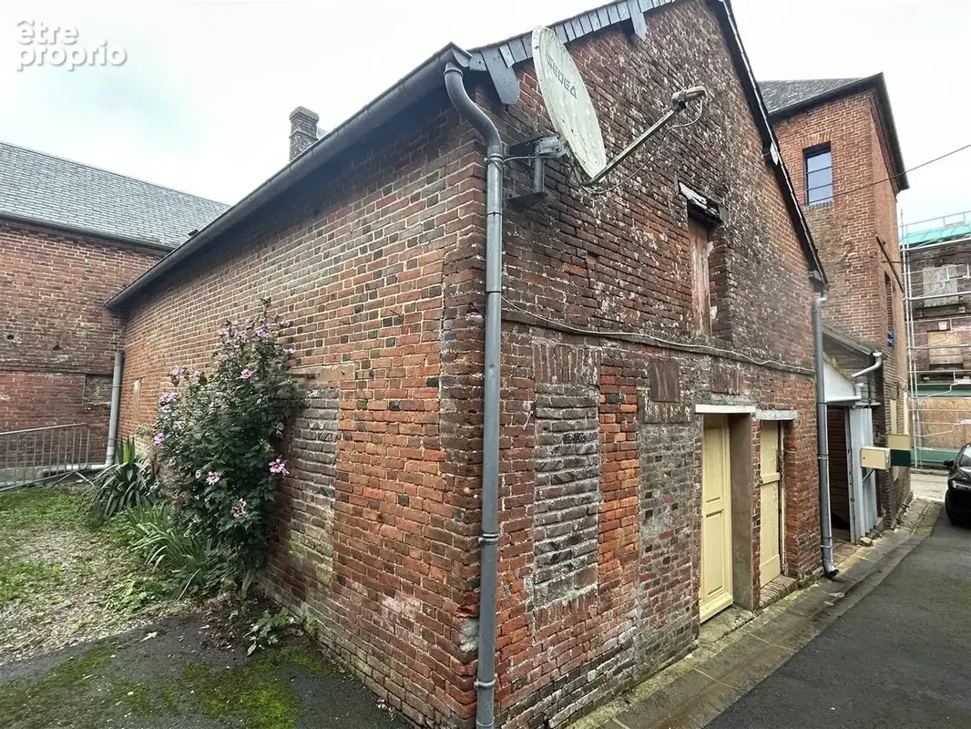Un Ensemble immobilier comprenant : - Au rez-de-chaussée : un local commercial, réserve, chambre froide, réser - photo 29