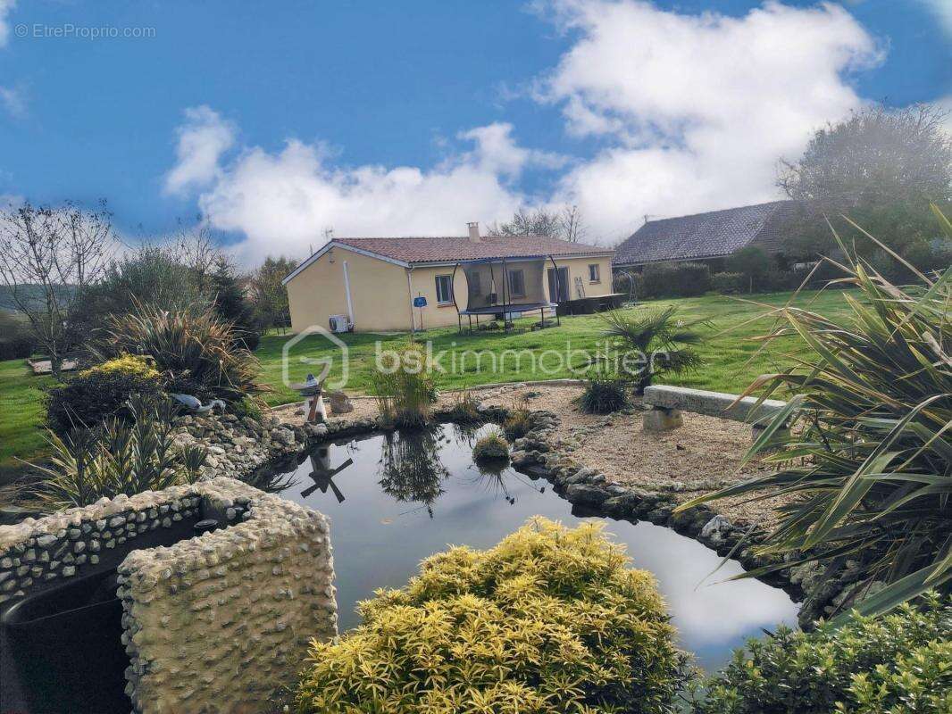 Maison à CAUDECOSTE