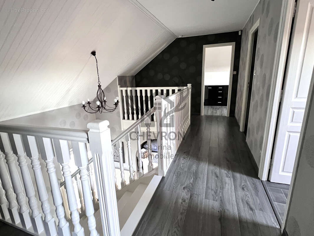 Maison à PRIX-LES-MEZIERES