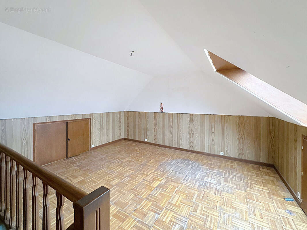 Maison à VIEUX-CONDE
