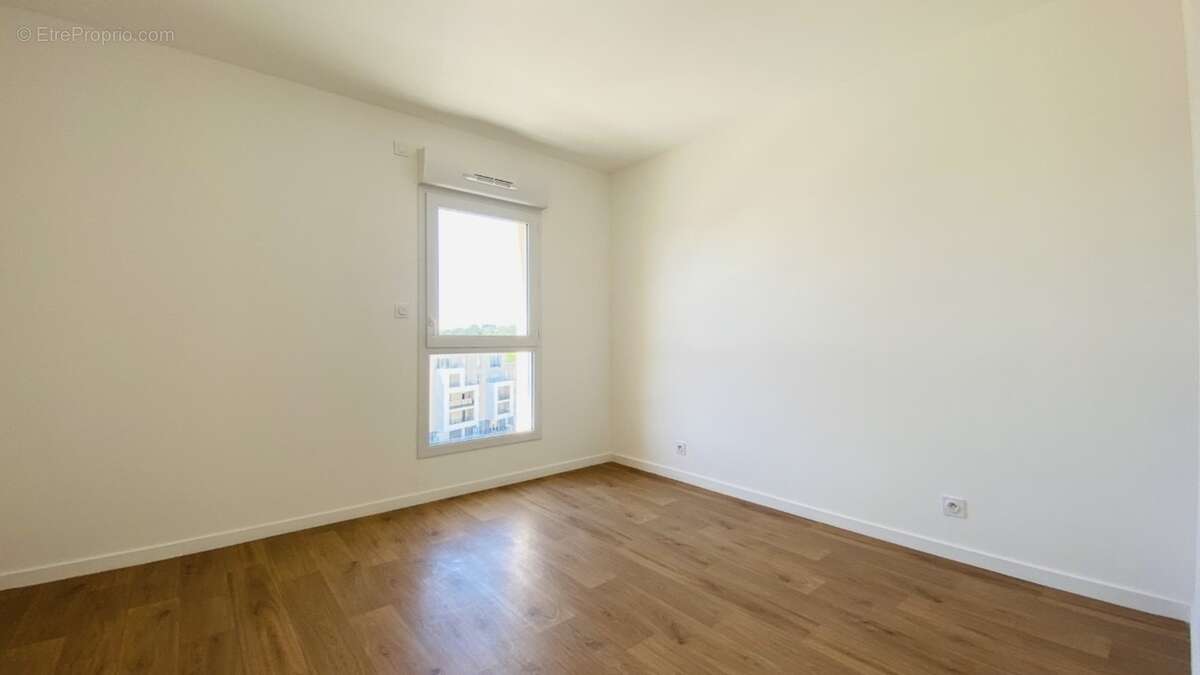 Dpt Finistère (29), à vendre QUIMPER appartement T2 meublé situé au dernier étage de 45,51 m² habitable - Balcon- Parking souter - photo 9