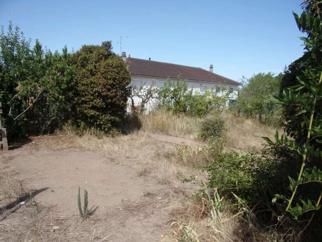 Yzeure, sur 415 m² Maison sur sous-sol - photo 11