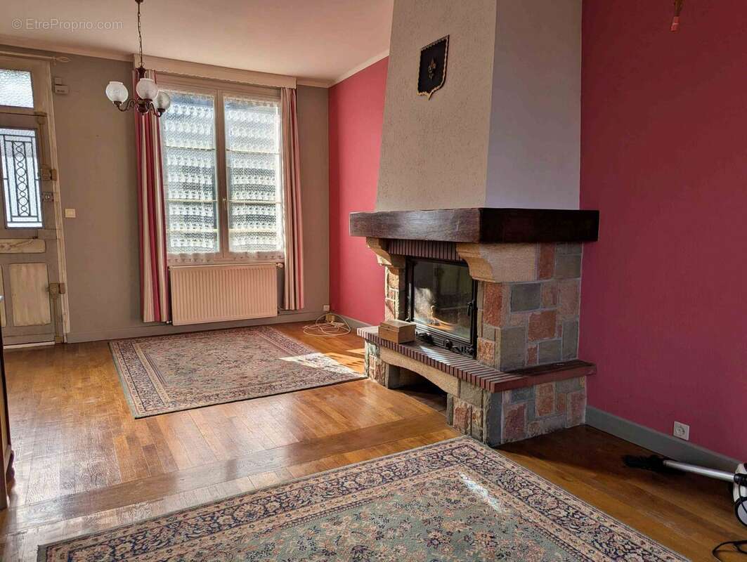 Maison à vendre au Sud de l\'Yonne - Maison à COULANGES-SUR-YONNE