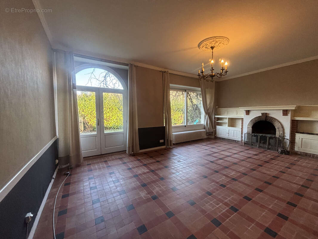 Maison à CONDAT-SUR-VIENNE