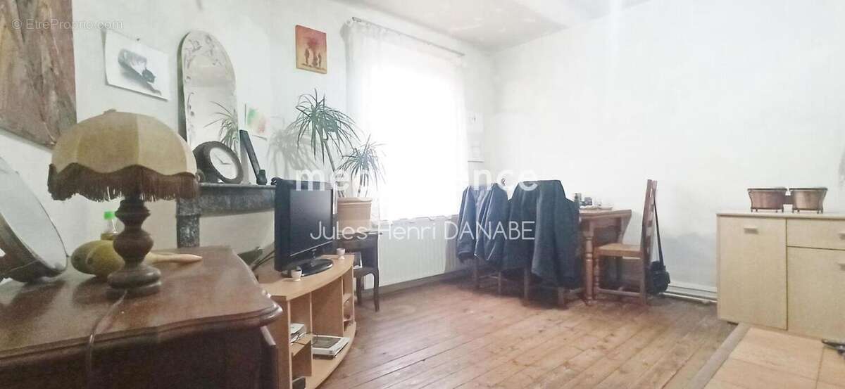 Appartement à VILLENEUVE-SUR-YONNE