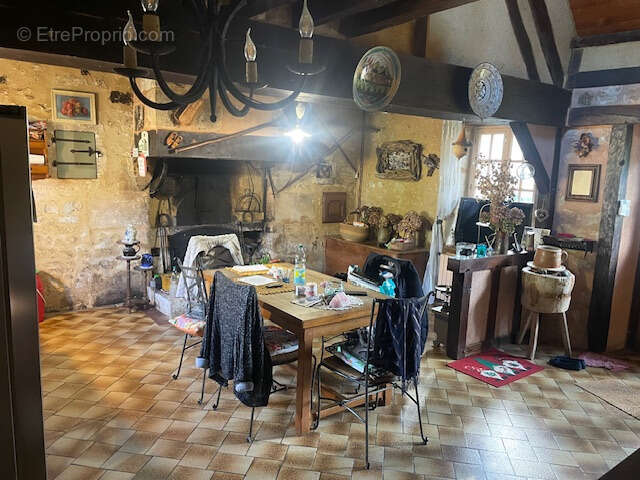 Maison à PREAUX-DU-PERCHE