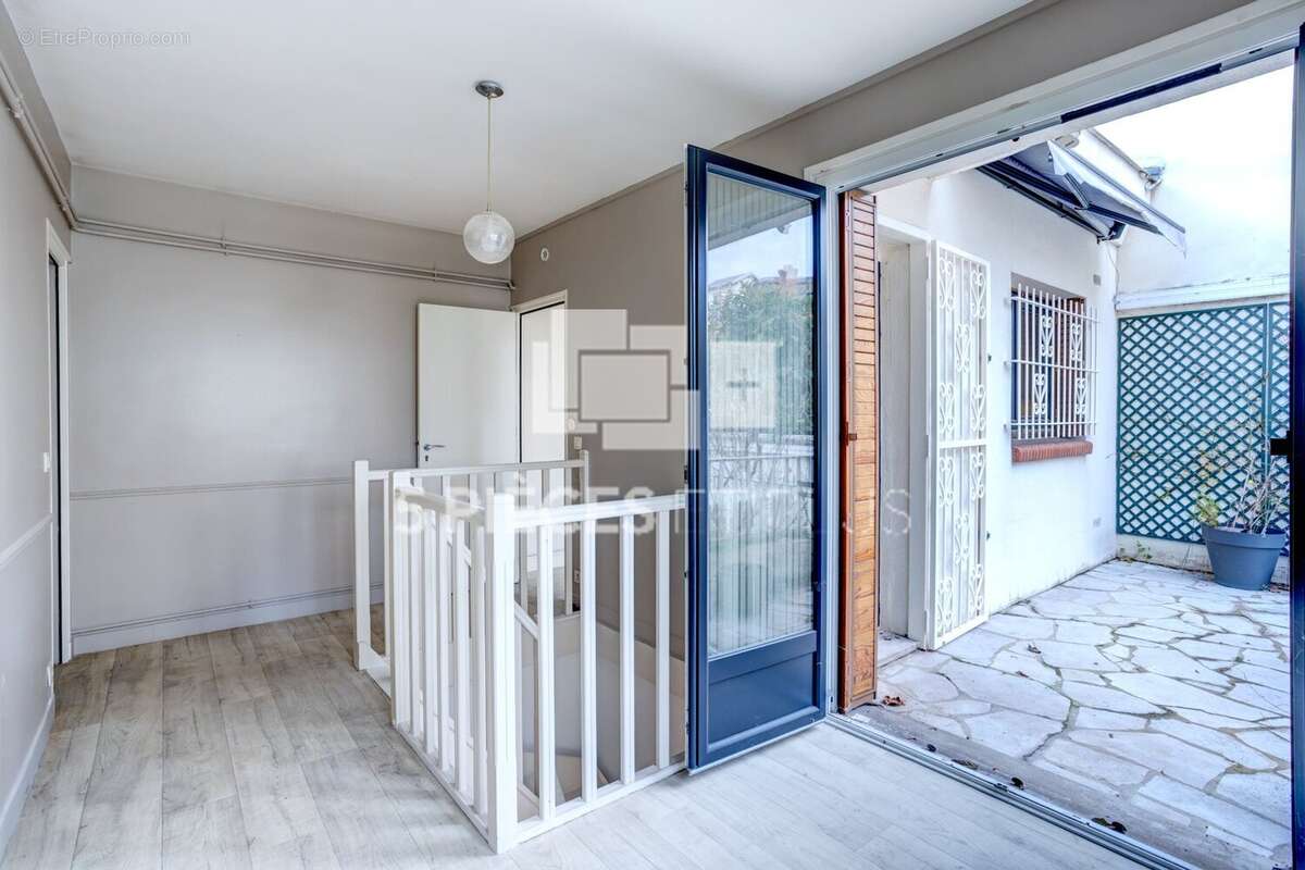 Maison à NEUILLY-SUR-SEINE